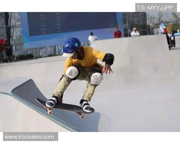 杭州滑板队在全国滑板团队协作排行榜中荣获第十名的佳绩